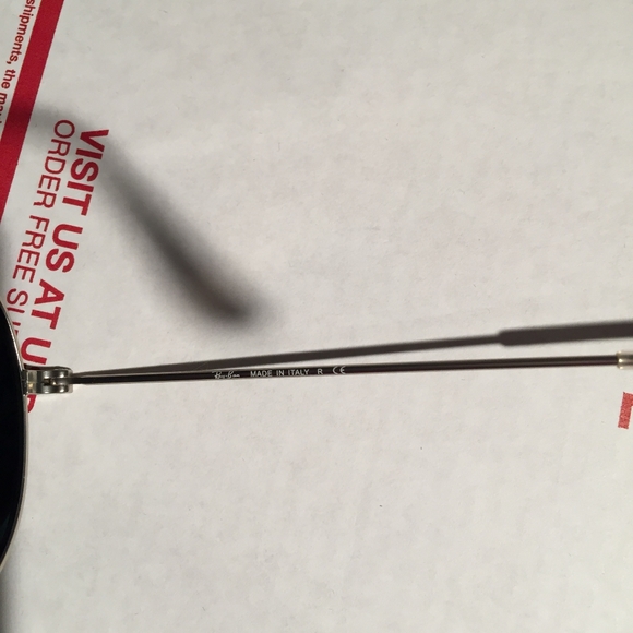 Ray-Ban Aviators - Picture 6 of 9